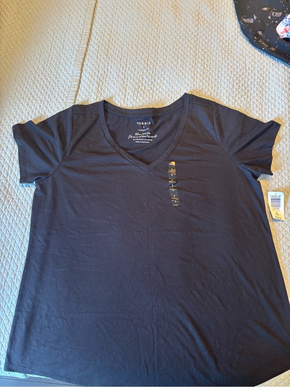 torrid Black V-Neck Short Sleeve Tee